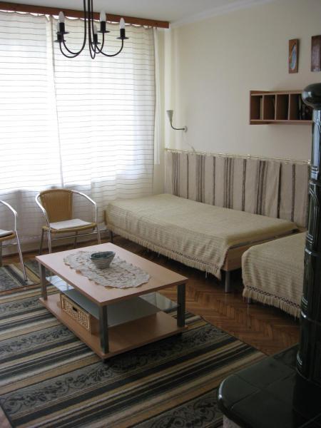 Liliom Apartmán *